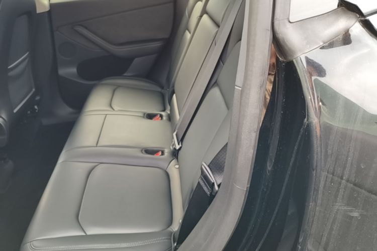 Tesla Model Y 2022 #13 Tesla Model Y 2022 car image #13
