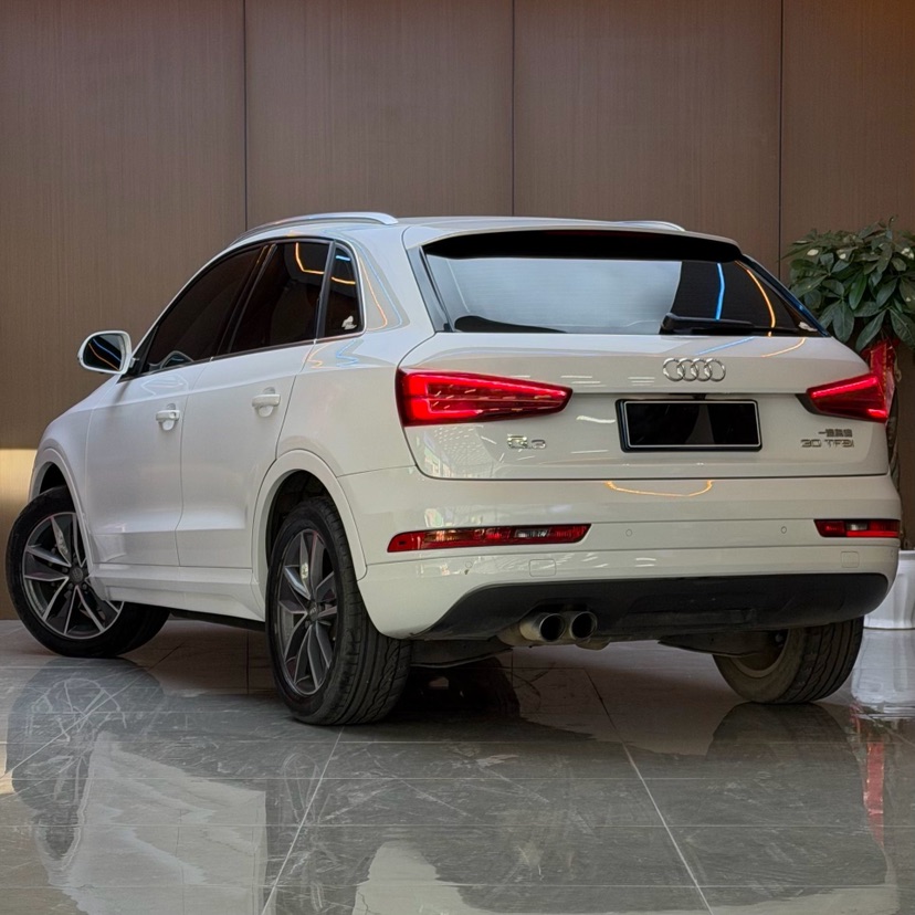 Audi Q3 2018 imagen de coche #7