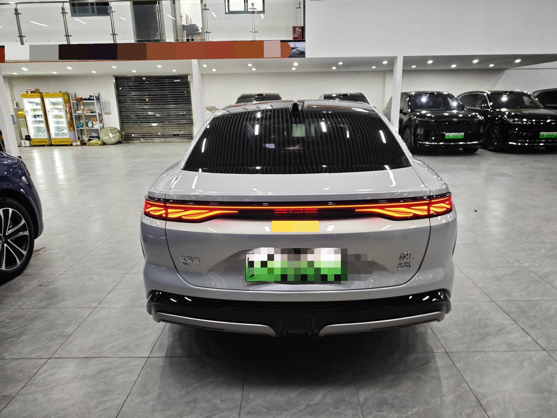BYD HanL 2025 صورة سيارة #5