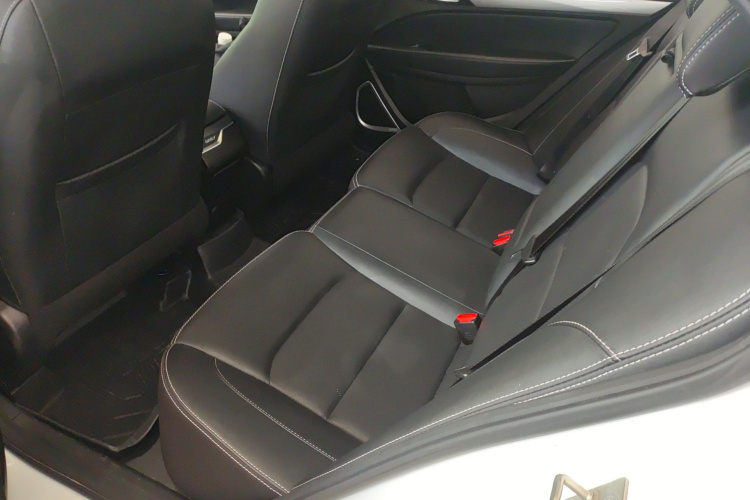 GEELY Emgrand 2021 immagine di auto #17