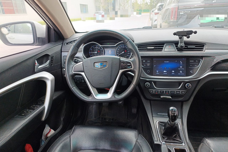 GEELY Emgrand 2017 car image #11