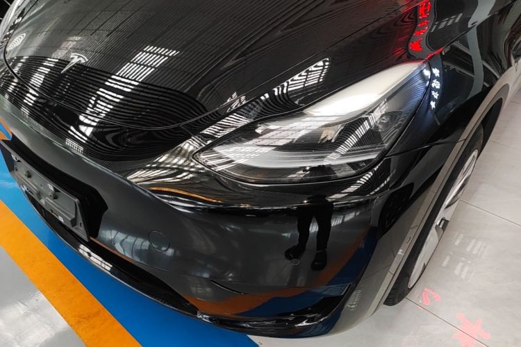 Tesla Model Y 2022 car image #23