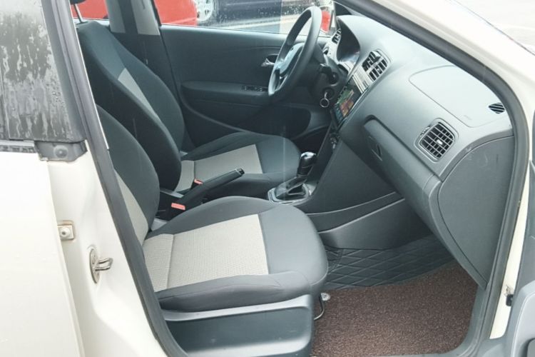 Volkswagen Polo 2019 #25 Volkswagen Polo 2019 car image #25