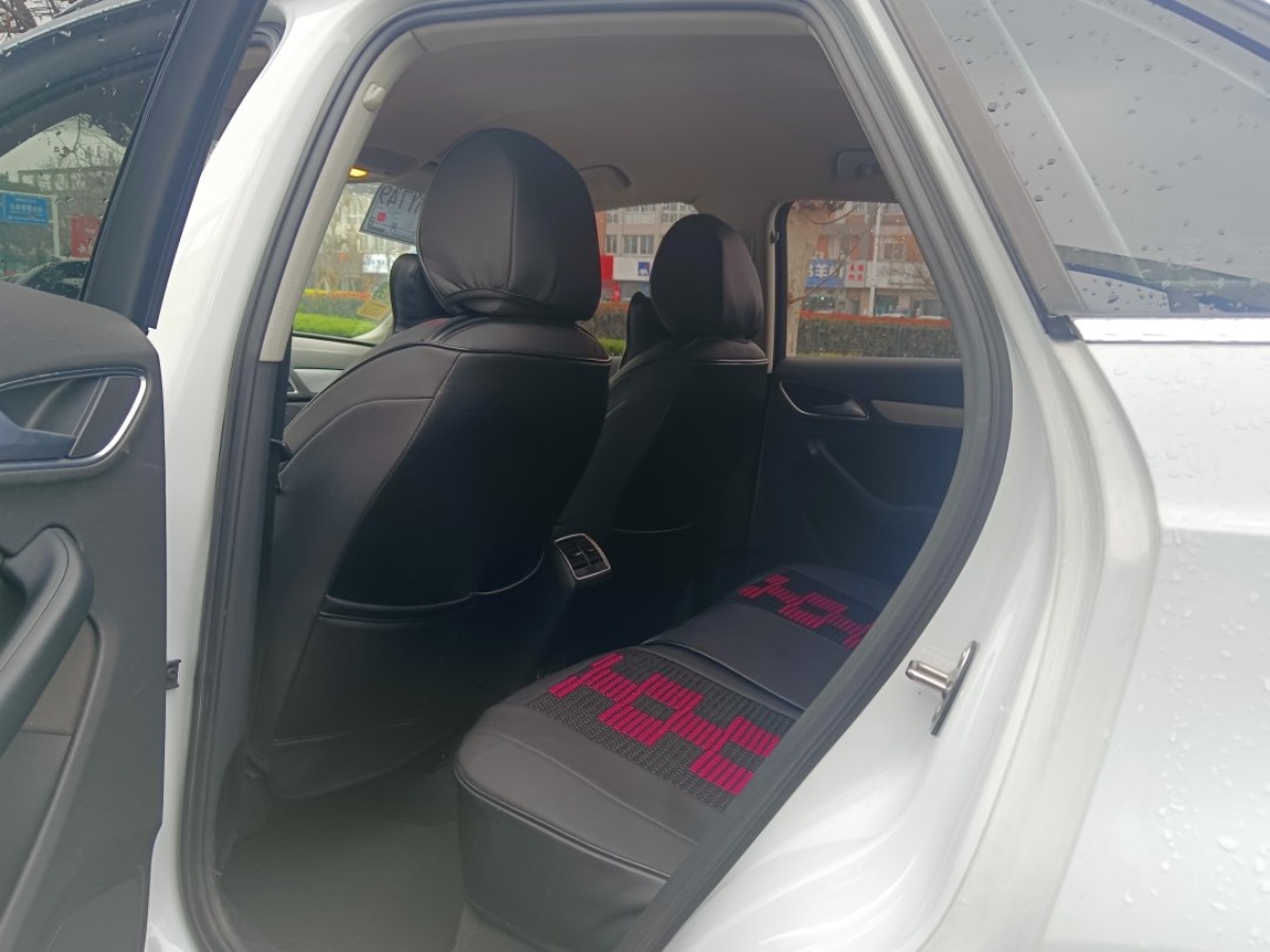 Audi Q3 2018 #3 Audi Q3 2018 car image #3