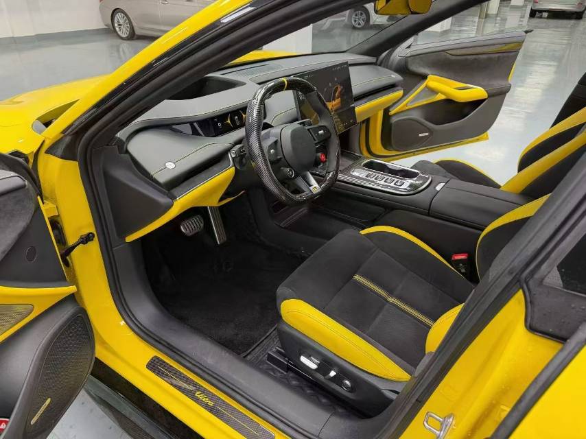 MI SU7 Ultra 2025 immagine di auto #7