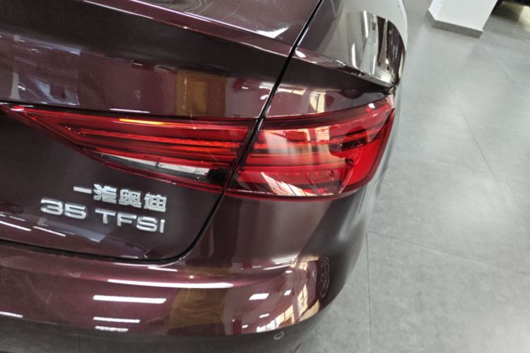 Audi A3 2019 car image #8