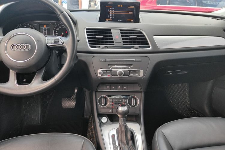 Audi Q3 2016 #17 Audi Q3 2016 car image #17
