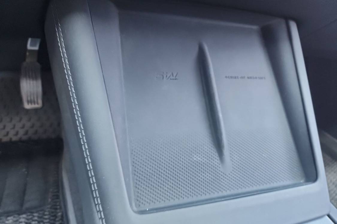 Tesla Model 3 2025 imagen de coche #28