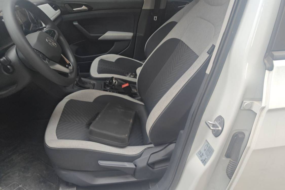 Volkswagen Tharu 2025 car image #18
