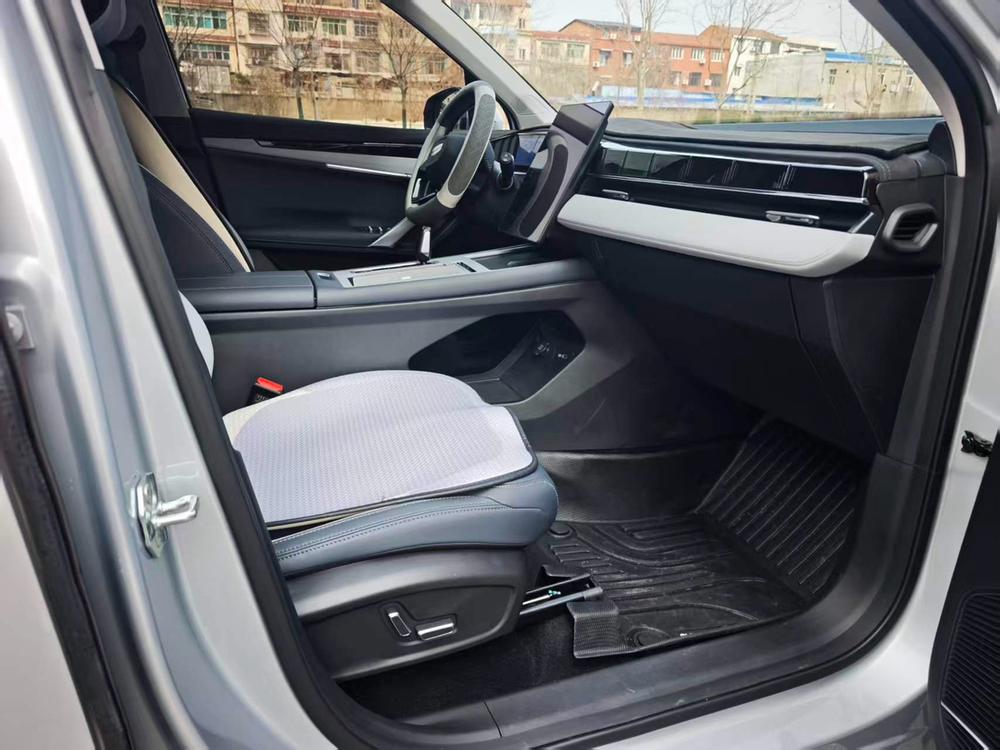 GEELY Boyue L 2025 #7 GEELY Boyue L 2025 car image #7