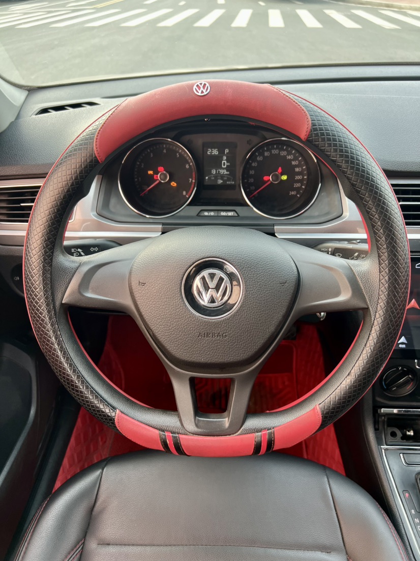 Volkswagen Bora 2018 car image #8