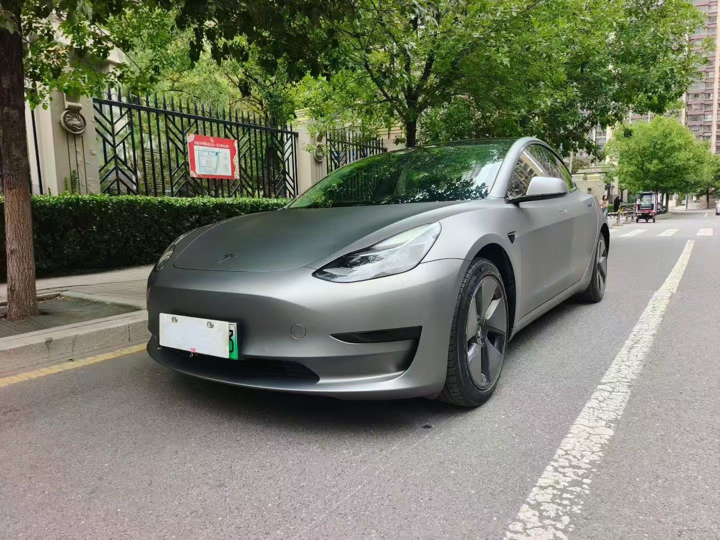 Tesla Model 3 2023 car image 