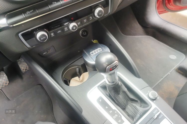 Audi A3 2018 image de voiture #16