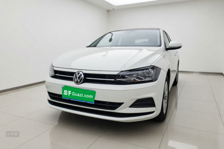 Volkswagen Polo 2022 car image #2