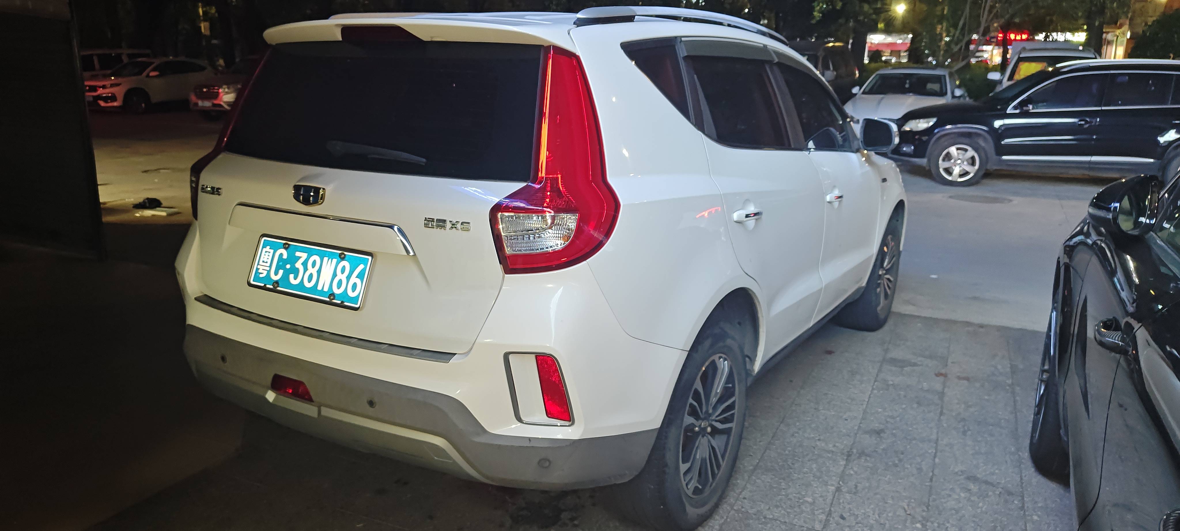 GEELY Vision X6 2017 #4 GEELY Vision X6 2017 immagine di auto #4