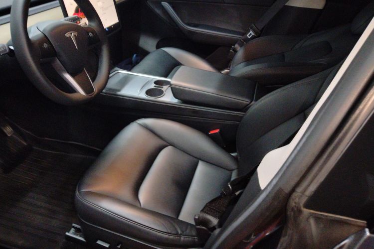 Tesla Model Y 2022 #19 Tesla Model Y 2022 car image #19