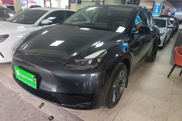 Tesla Model Y 2024 #2 Tesla Model Y 2024 изображение автомобиля #2