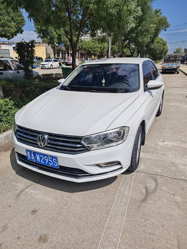 Volkswagen Bora 2017 car image 