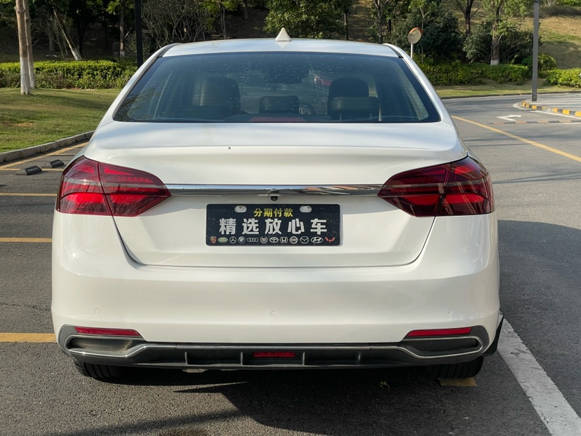 GEELY Emgrand 2019 car image #5