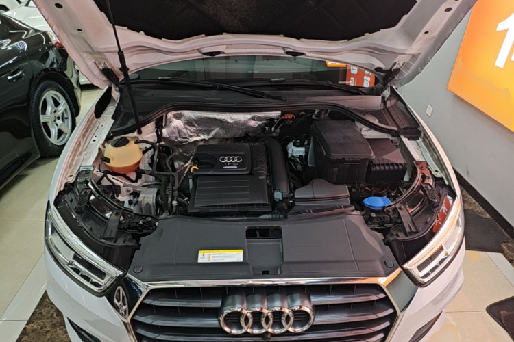 Audi Q3 2018 #20 Audi Q3 2018 car image #20