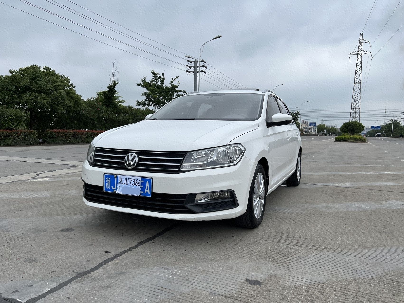 Volkswagen Santana 2018 car image 