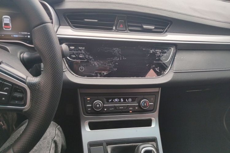 GEELY Emgrand 2018 #13 GEELY Emgrand 2018 car image #13