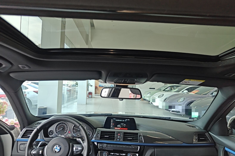 BMW 3 Series 2018 #18 BMW 3 Series 2018 car image #18