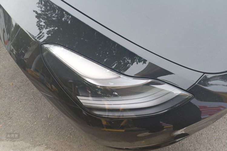 Tesla Model Y 2021 car image #8