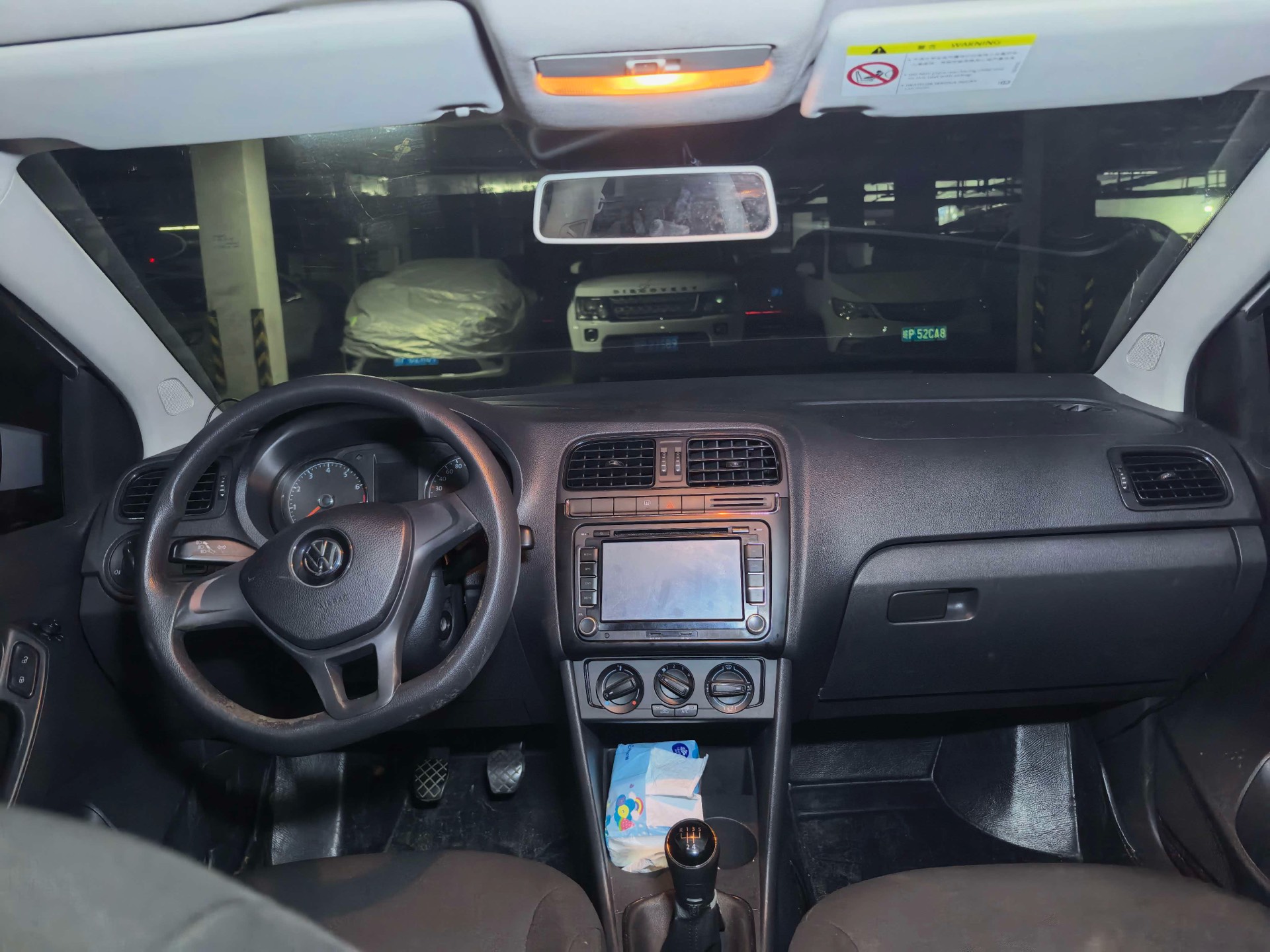 Volkswagen Polo 2015 car image #7