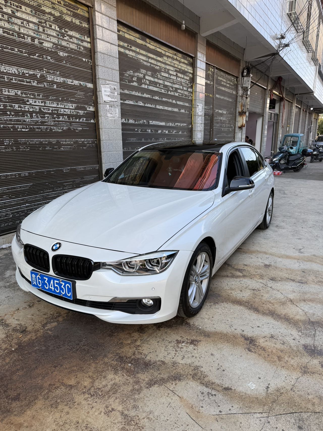 BMW 3 Series 2017 BMW 3 Series 2017 car image