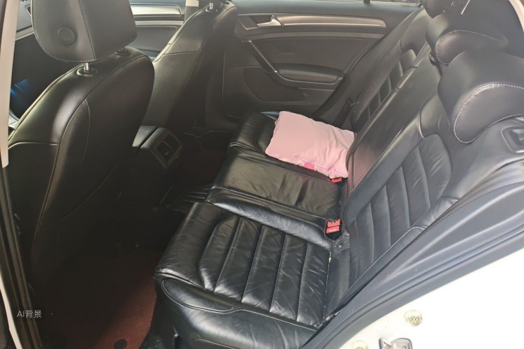 Volkswagen Golf 2016 car image #19