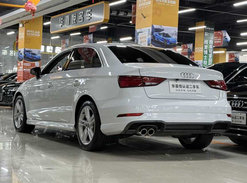 Audi A3 2018 car image #5