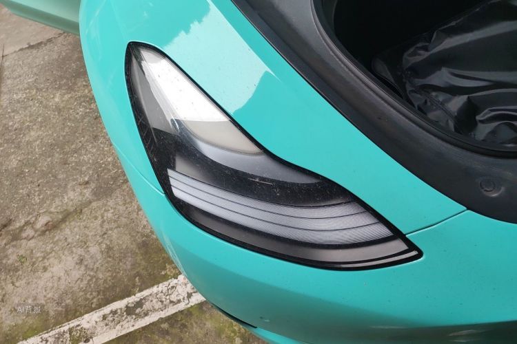 Tesla Model Y 2023 #8 Tesla Model Y 2023 car image #8