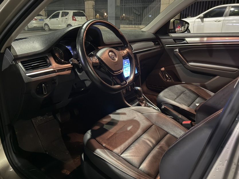 Volkswagen Bora 2018 imagen de coche #6
