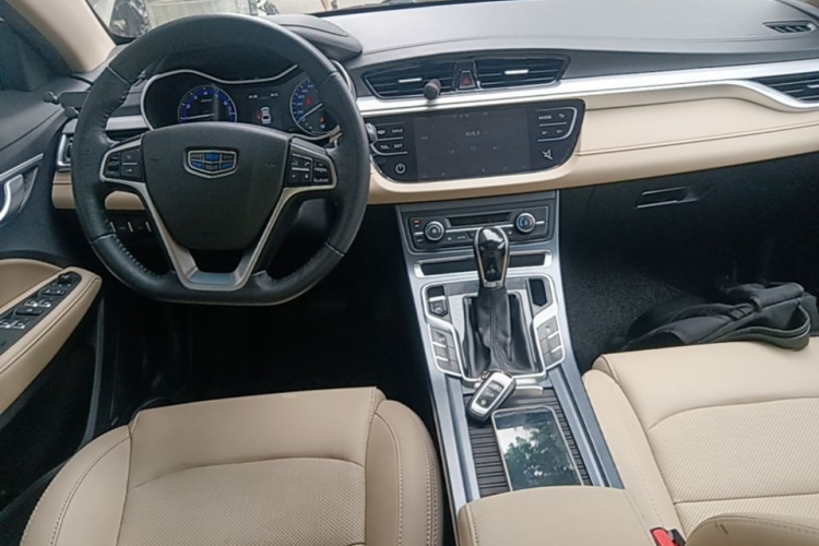 GEELY Emgrand 2018 #10 GEELY Emgrand 2018 car image #10