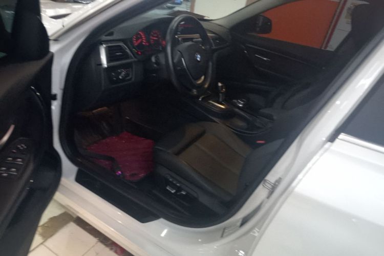 BMW 3 Series 2019 #19 BMW 3 Series 2019 car image #19