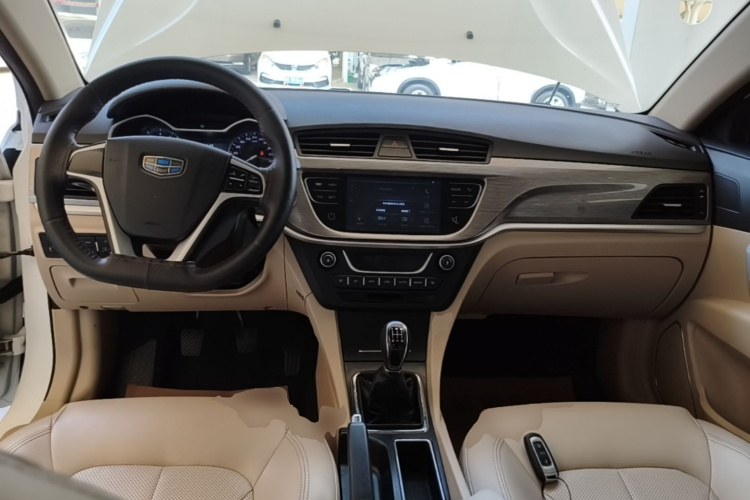 GEELY Emgrand 2017 car image #11