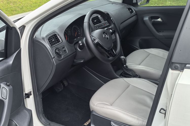 Volkswagen Polo 2018 #14 Volkswagen Polo 2018 car image #14