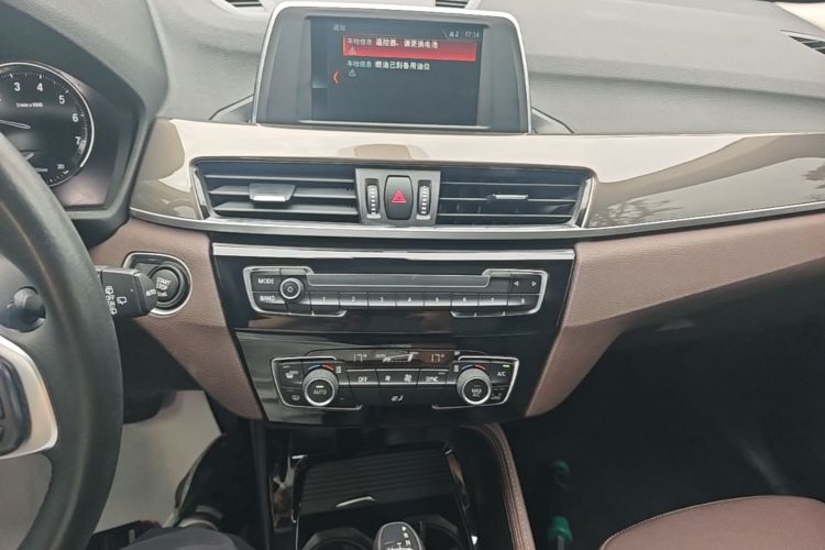 BMW X1 2019 #13 BMW X1 2019 car image #13