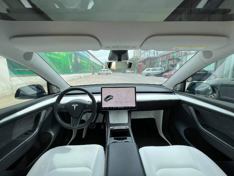 Tesla Model Y 2022 #9 Tesla Model Y 2022 car image #9