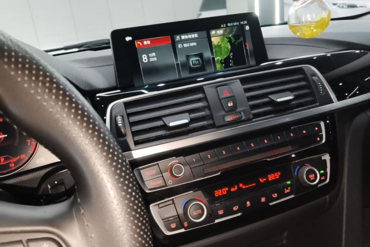 BMW 3 Series 2018 #13 BMW 3 Series 2018 car image #13