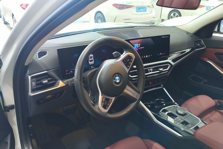 BMW 3 Series 2023 car image #11