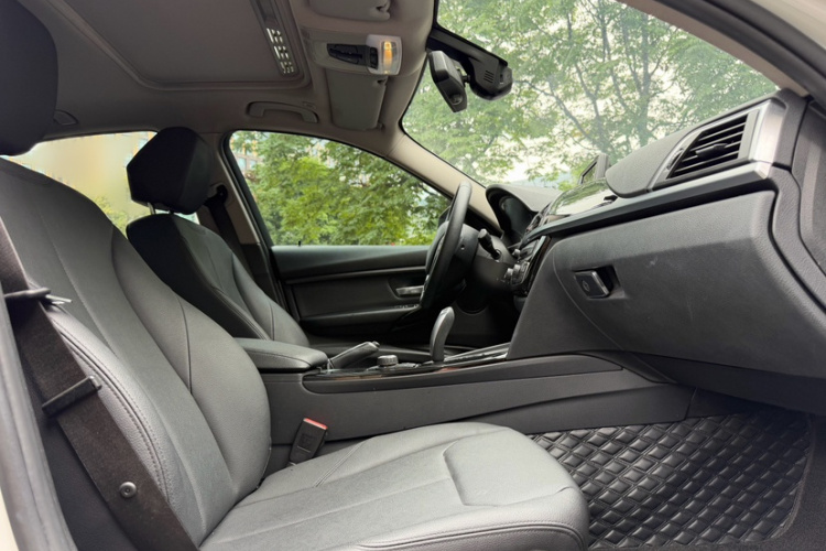 BMW 3 Series 2017 #13 BMW 3 Series 2017 immagine di auto #13