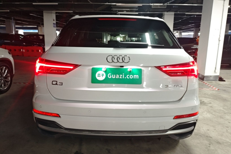 Audi Q3 2021 car image #6