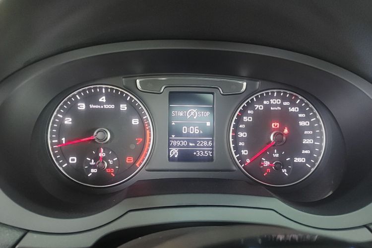 Audi Q3 2018 #12 Audi Q3 2018 car image #12