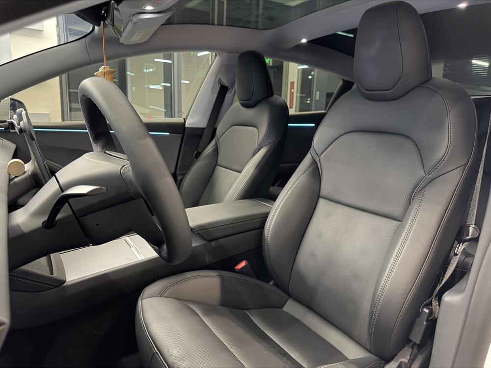Tesla Model 3 2025 صورة سيارة #19