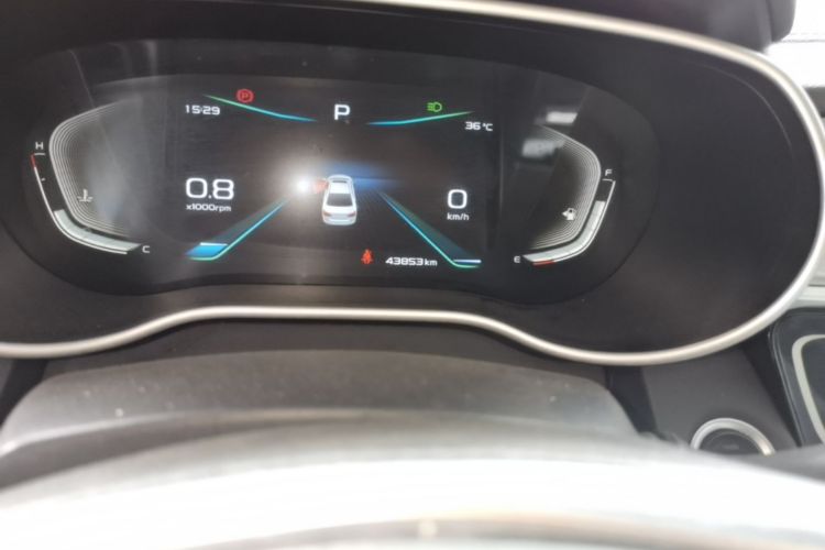 GEELY Emgrand 2019 car image #14