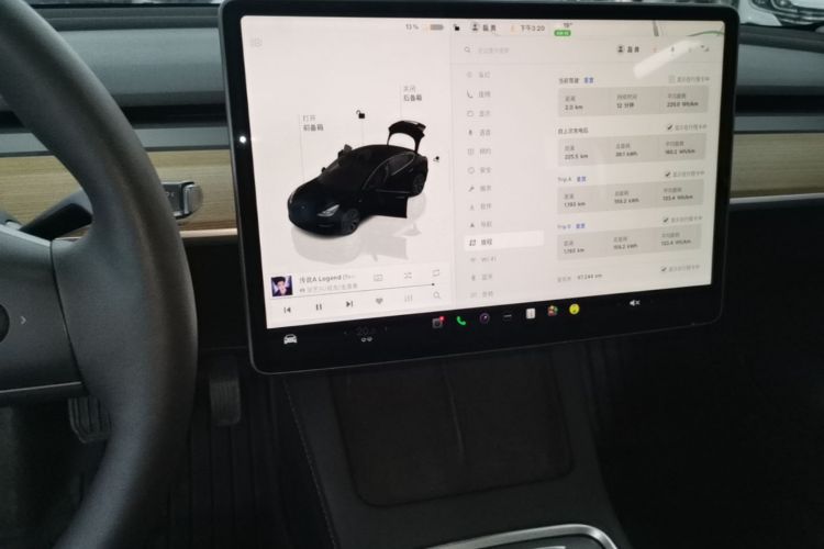 Tesla Model 3 2023 صورة سيارة #13