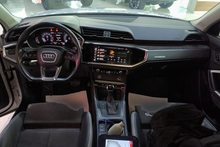Audi Q3 2021 #10 Audi Q3 2021 immagine di auto #10