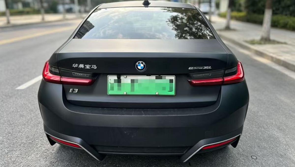 BMW i3 2024 car image #5